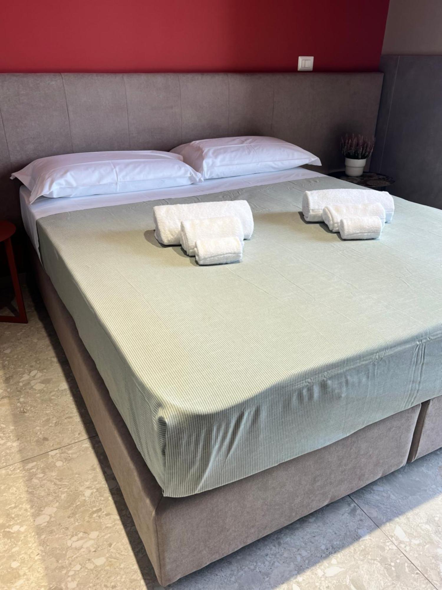 Mia Suites Porto เนเปิลส์ ภายนอก รูปภาพ